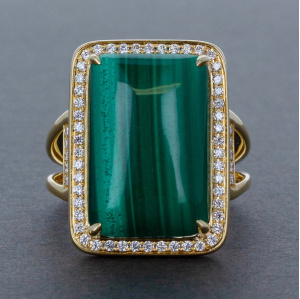 r7054mc_-_straight_on