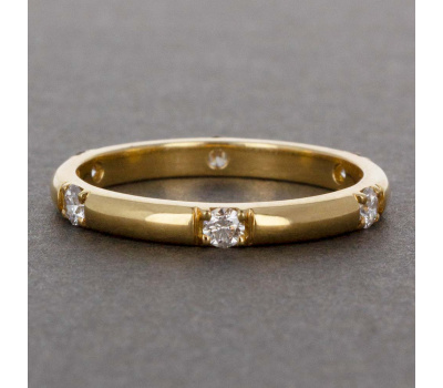 2476-yg_-_straight_on