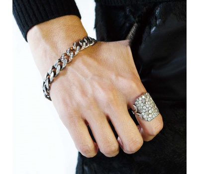 sylva_and_cie_lifestyle_4_-_square_crop_web
